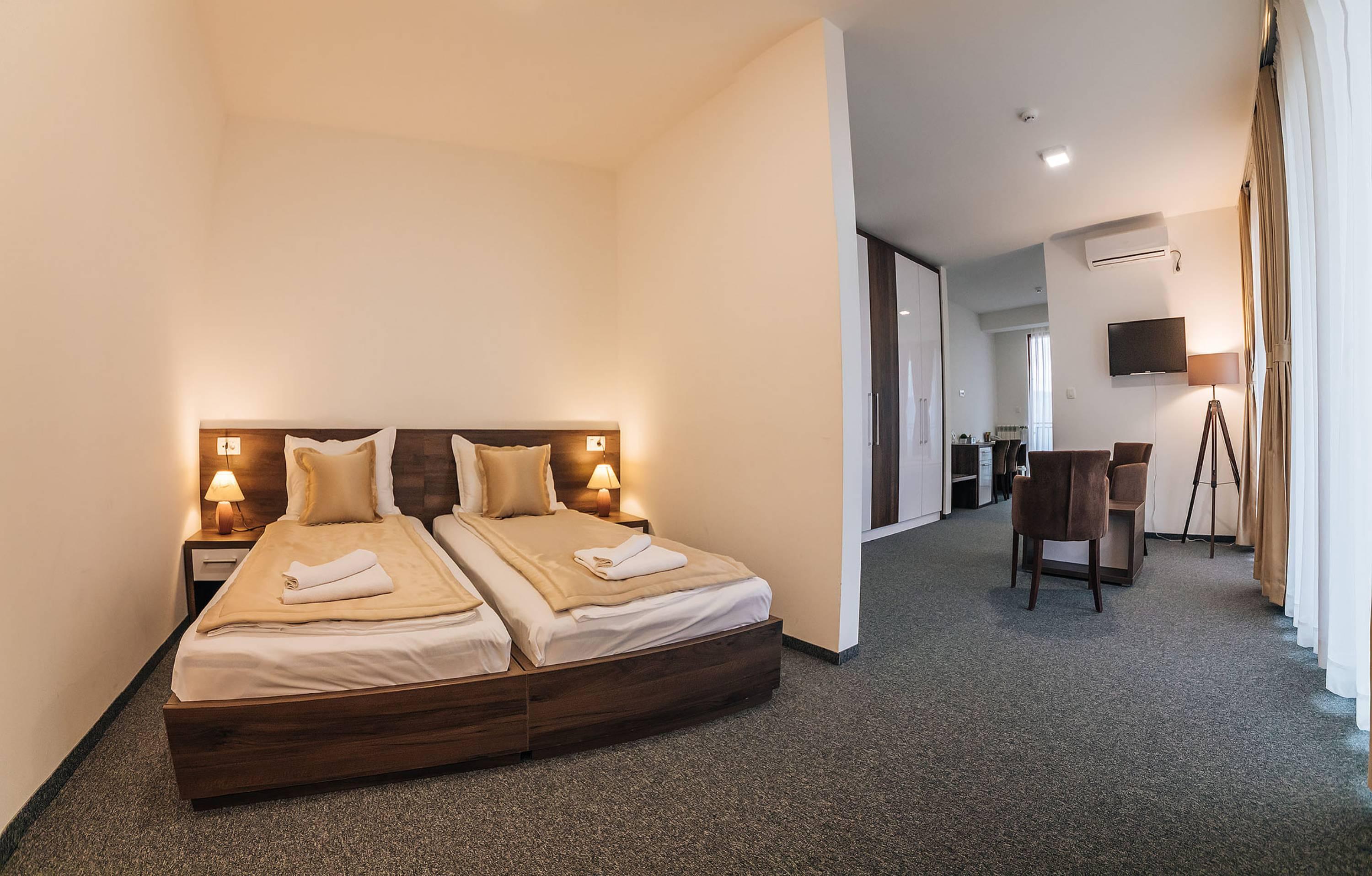 Hotel Sokoline Mandici Εξωτερικό φωτογραφία