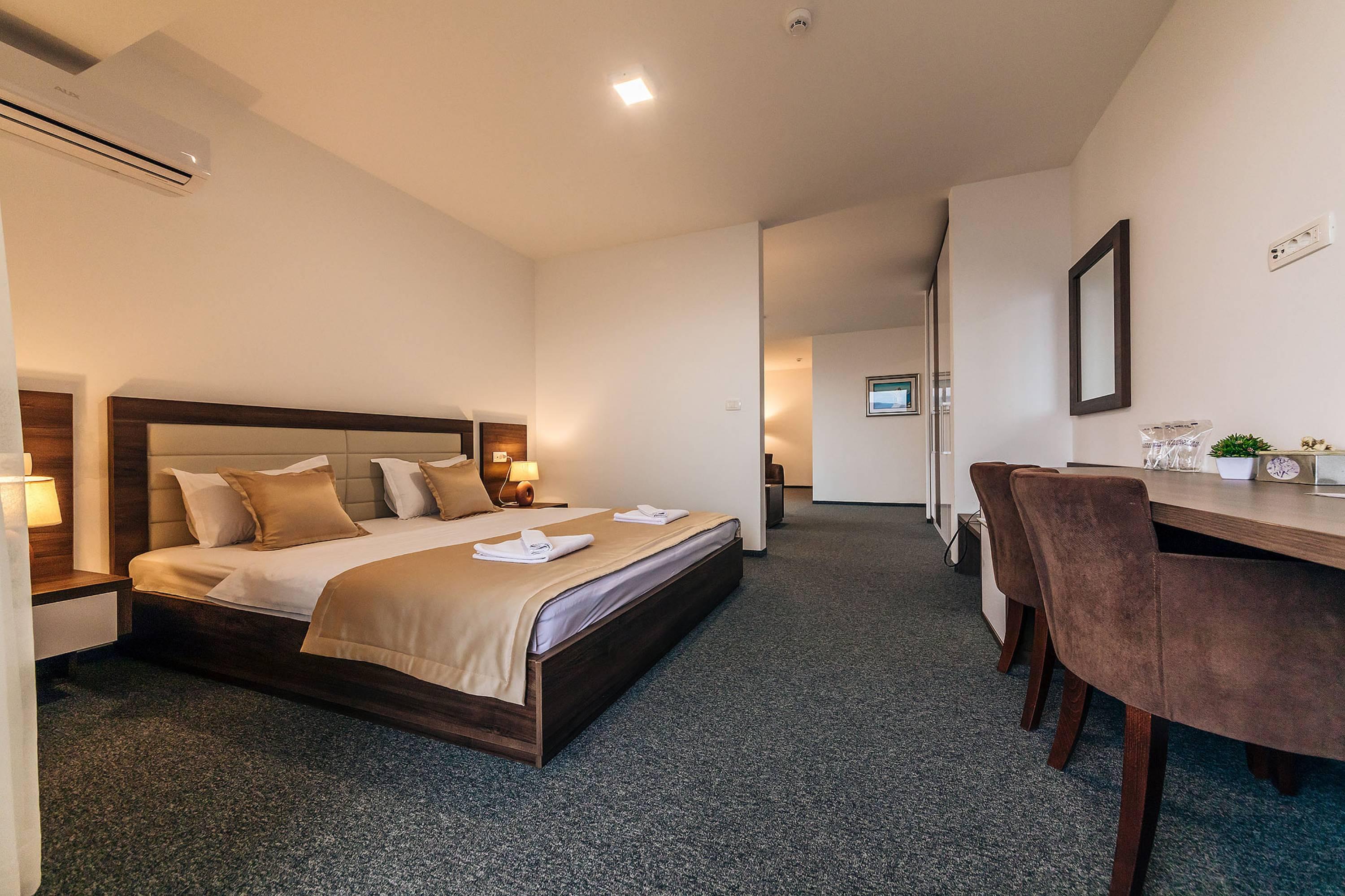 Hotel Sokoline Mandici Εξωτερικό φωτογραφία
