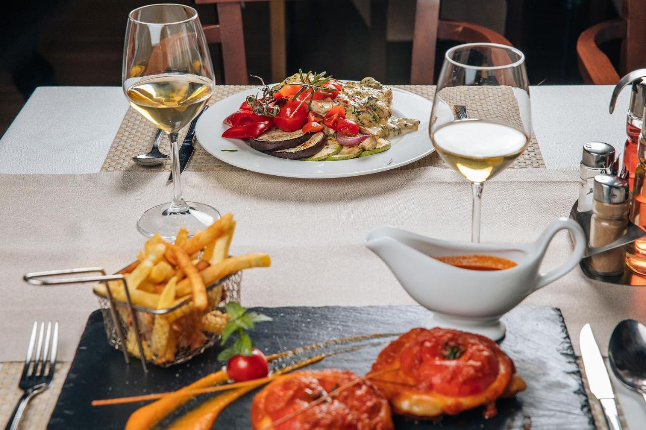 Hotel Sokoline Mandici Εξωτερικό φωτογραφία